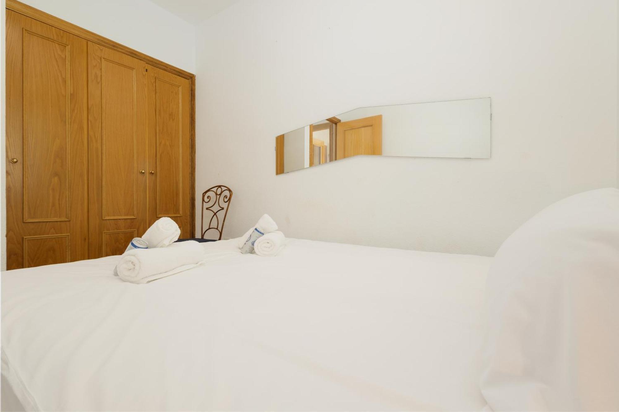 Beautiful Townhouse Walking Distance To The Beach In Costabella, Marbella Bagian luar foto