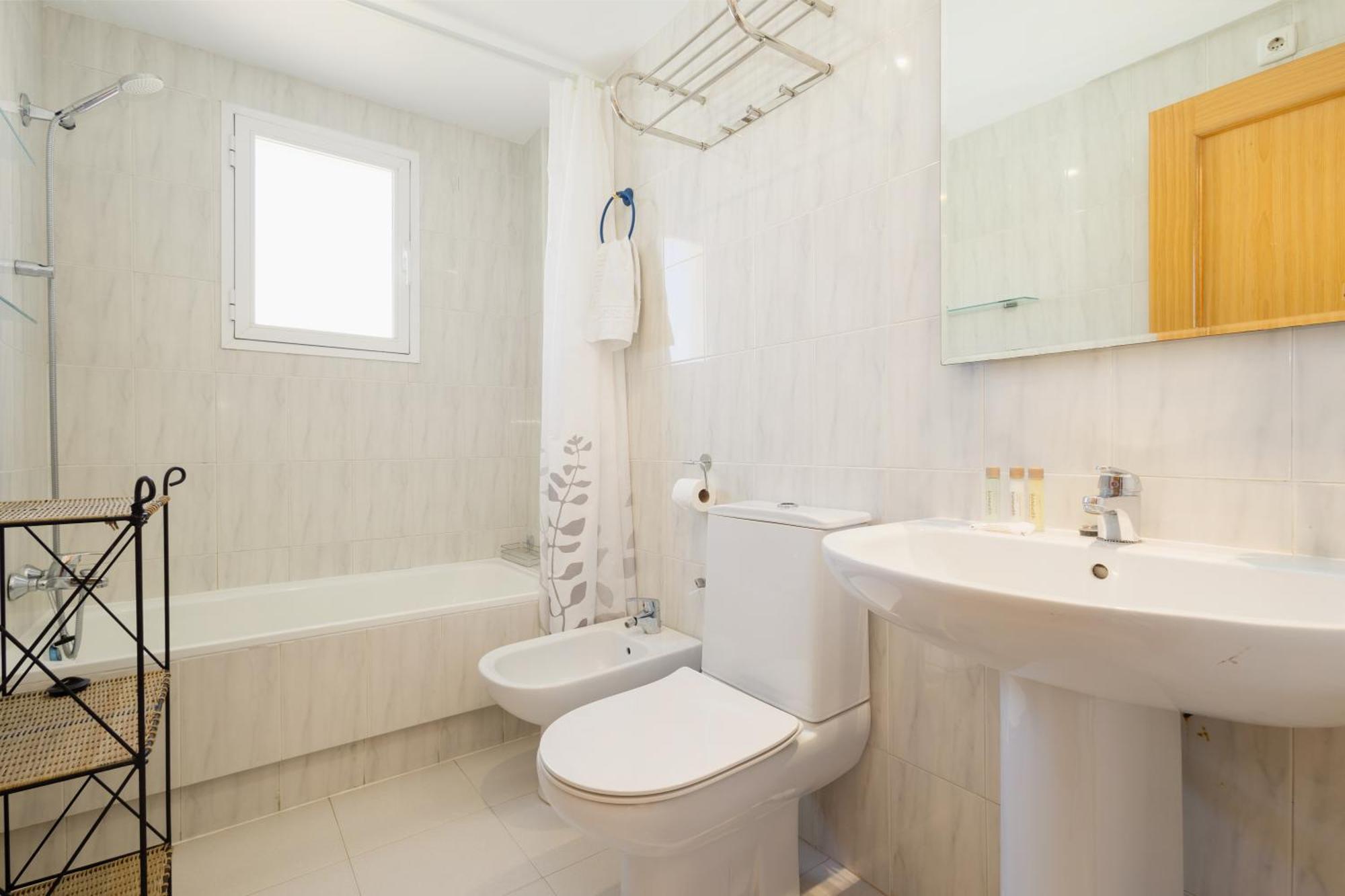 Beautiful Townhouse Walking Distance To The Beach In Costabella, Marbella Bagian luar foto