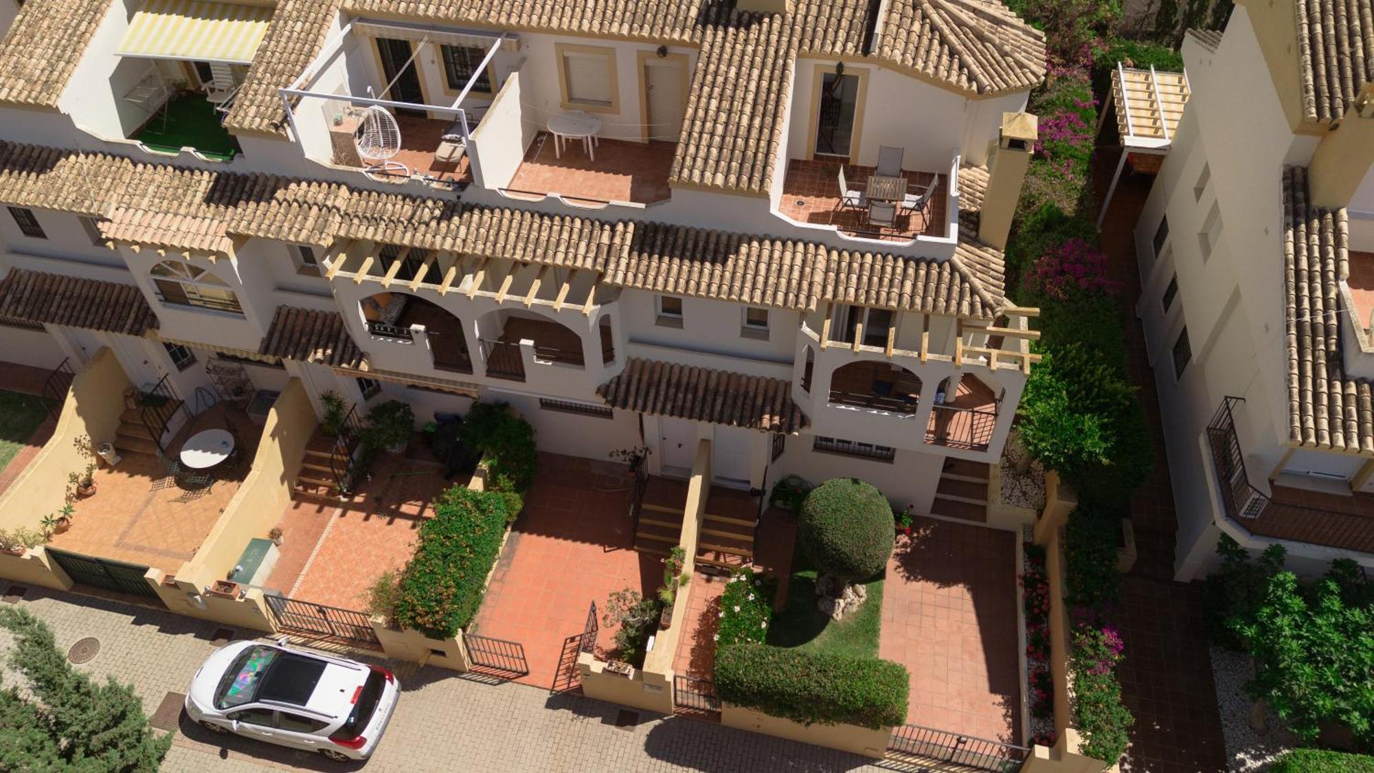 Beautiful Townhouse Walking Distance To The Beach In Costabella, Marbella Bagian luar foto
